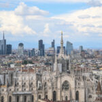 Milan: tower in protected area, new construction site seized