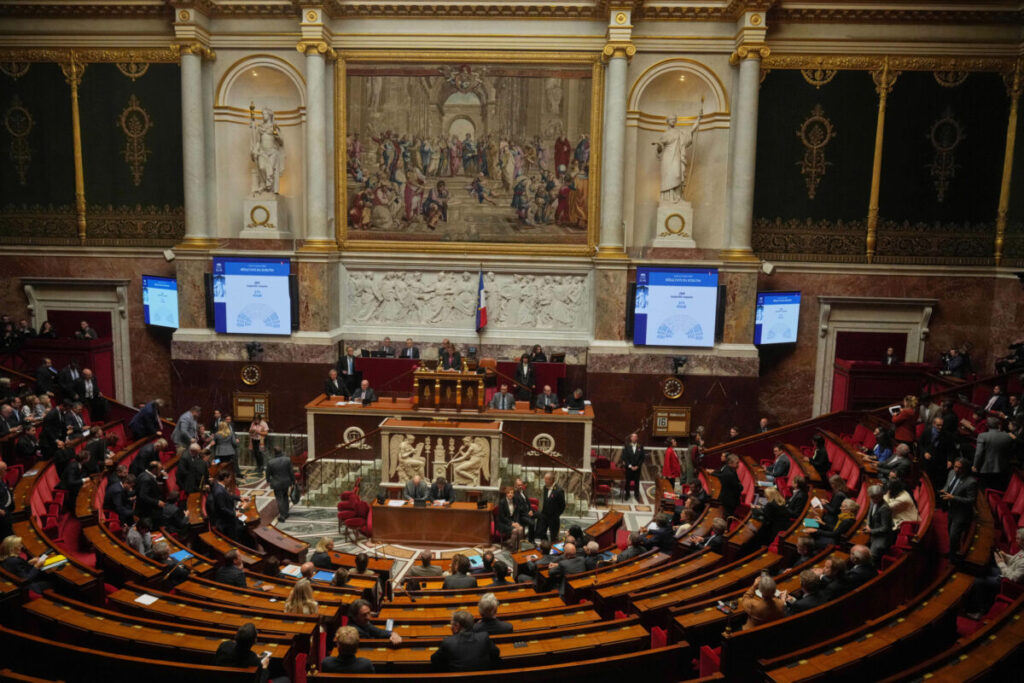 France, National Assembly approves suspension of pension reform