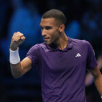 ATP Finals: Auger-Aliassime beats Shelton in three sets