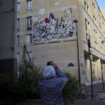 France: threatening emails, Charlie Hebdo reports for condoning terrorism