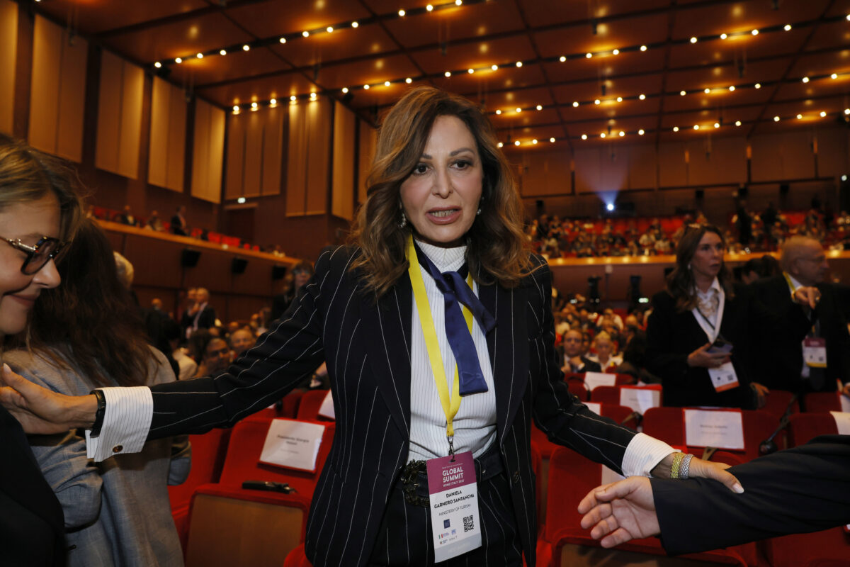 Santanchè case: Rome court suspends trial and sends documents to Senate