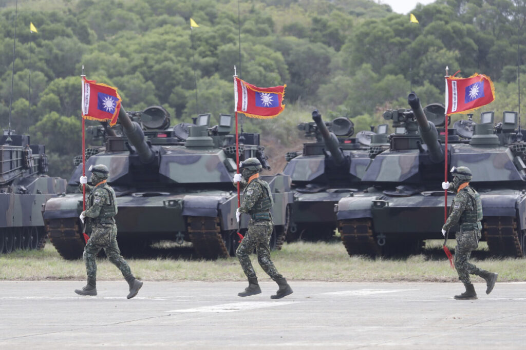 Taiwan: US approves arms sale, Taipei thanks Trump