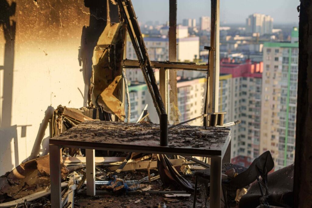 Ukraine: Kiev, road connecting Selidove and Pokrovsk destroyed