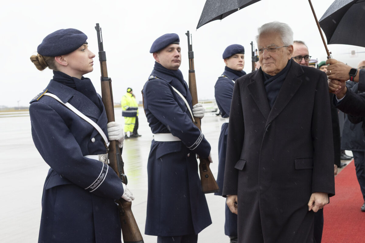 Italy-Germany: Mattarella arrives at Bellevue Palace for talks with Steinmeier Italy-Germany: Mattarella arrives at Bellevue Palace for talks with Steinmeier
