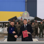 Ukraine, Zelensky in France: ‘Today is a historic moment for our nations’