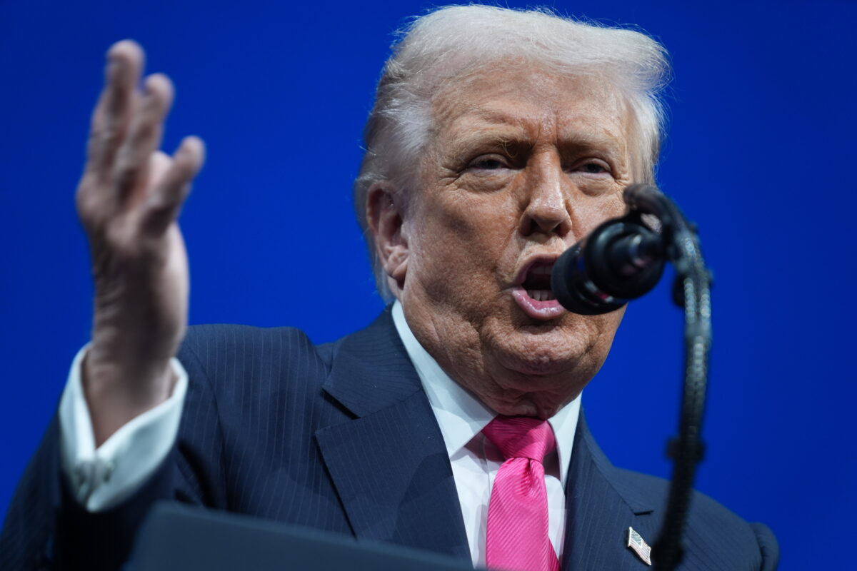 Ukraine, Trump: “Kyiv is already losing territory”