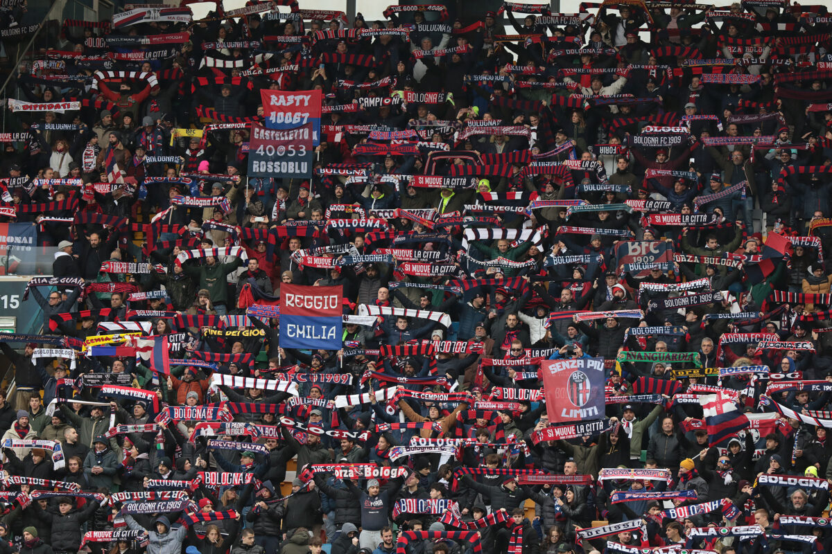 Football: clashes outside the stadium in Udine between Bologna ultras and police
