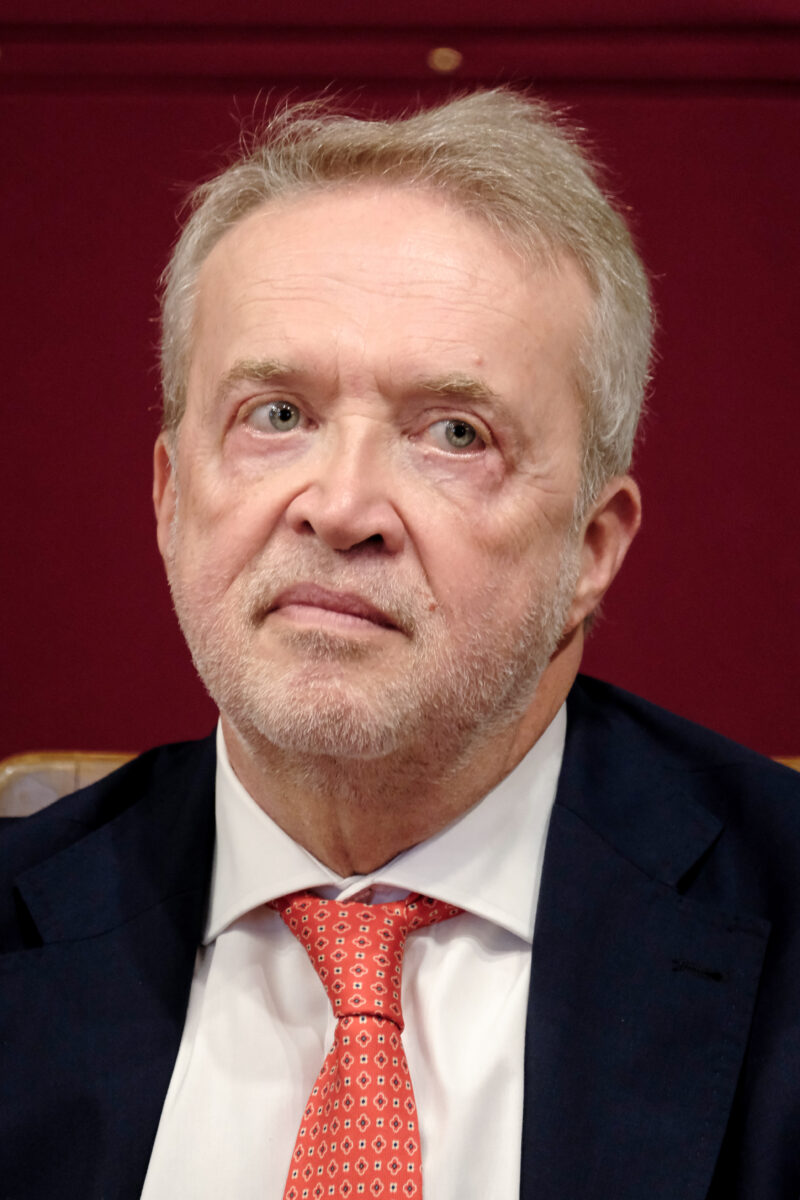 Privacy, Ghiglia: “We will not give in, we will resist political pressures”