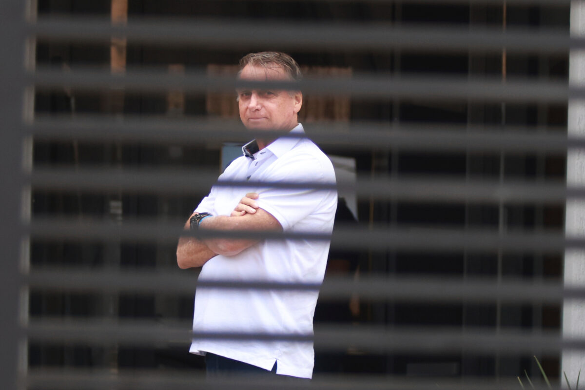 Brazil, Bolsonaro admitted attempting to open electronic ankle bracelet