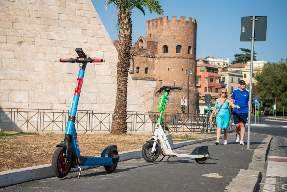Antitrust: investigation into shared e-bikes and electric scooters Rome City Council