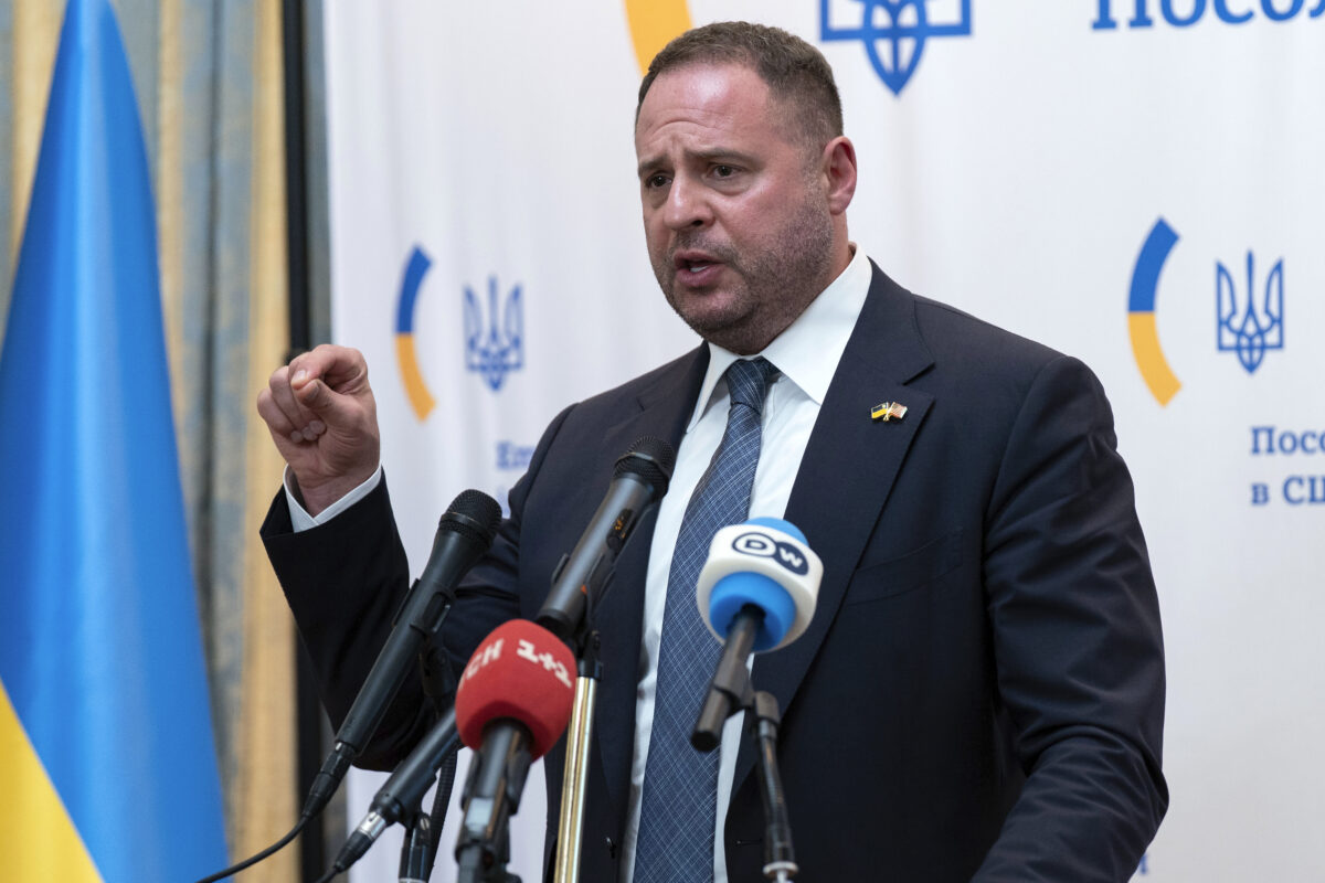 Ukraine, Yermak: “I’m going to the front, disappointed by lack of support”