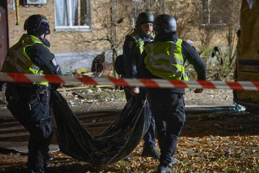 Ukraine: Kiev, over 600,000 people without electricity after Russian raids