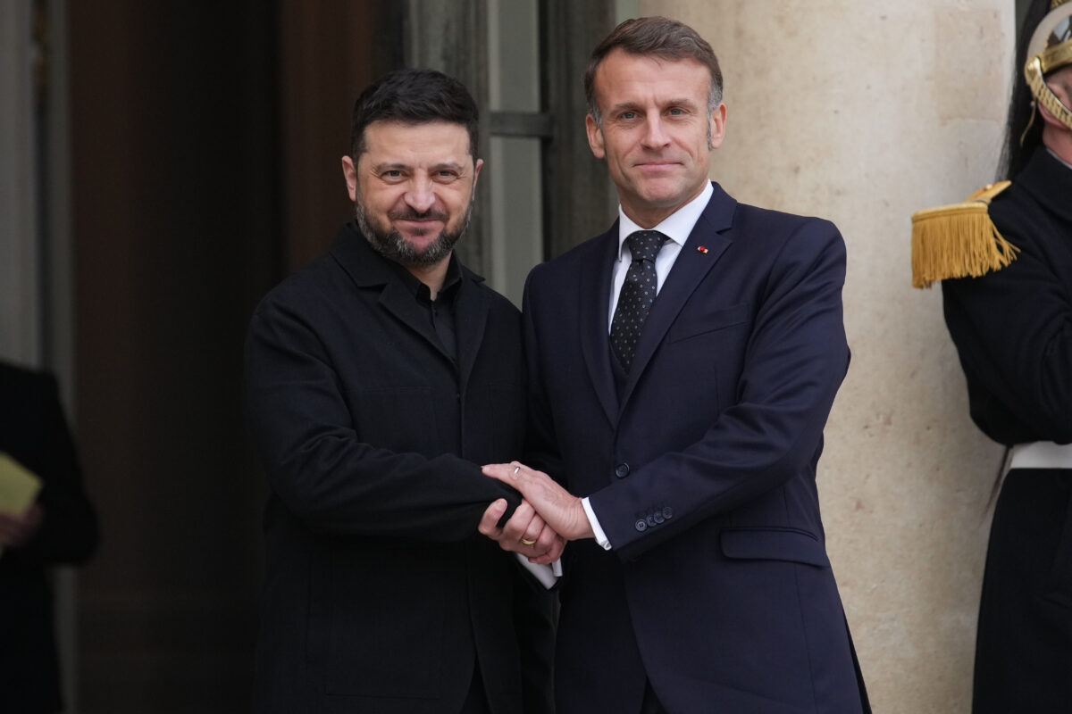 Ukraine: Macron and Zelensky spoke with EU leaders, Witkoff and Umerov