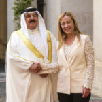 Meloni in Bahrain, summit with the King: focus on Middle East and Ukraine