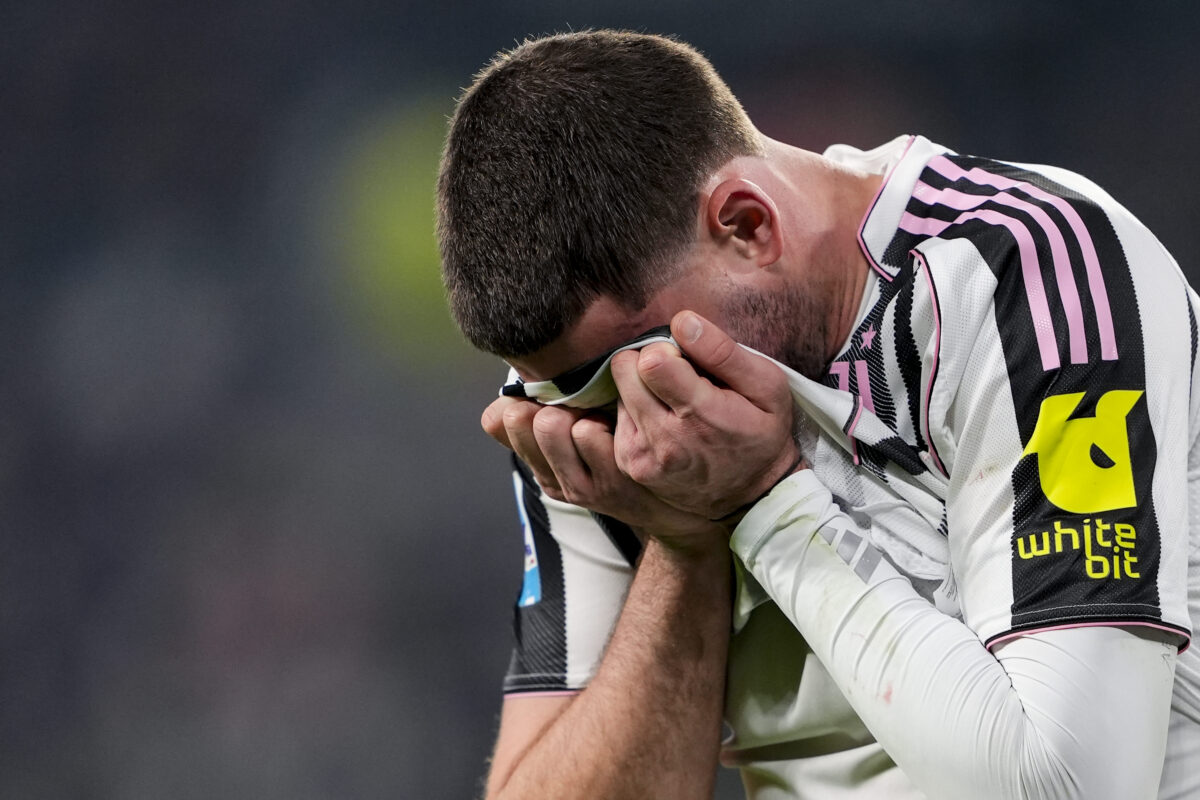 Juve, Vlahovic successfully operated on in London: 14-week break Juve, Vlahovic successfully operated on in London: 14-week break