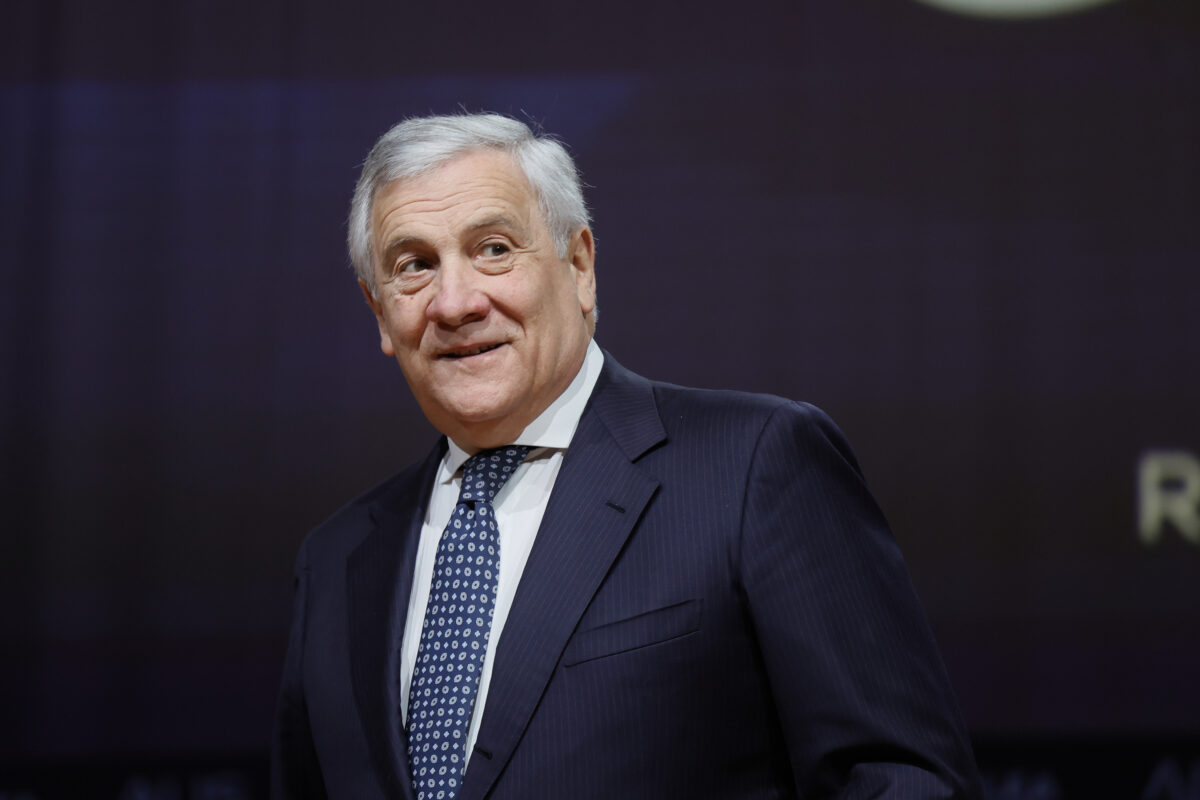 Ukraine, Tajani: ‘Putin is playing his game in Donbass, we’ll have to see if he succeeds’