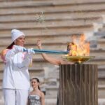 Milan-Cortina: Olympic flame delivered to Italy