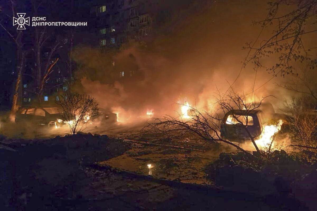 Ukraine, massive Russian attack: explosions in Kyiv and Dnipro Ukraine, massive Russian attack: explosions in Kyiv and Dnipro