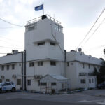Gaza, UNRWA: ‘IDF raid, our flag replaced with the Israeli flag’