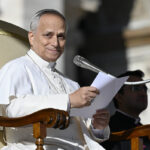 Pope: “No to the use of intelligence to manipulate politicians and journalists”