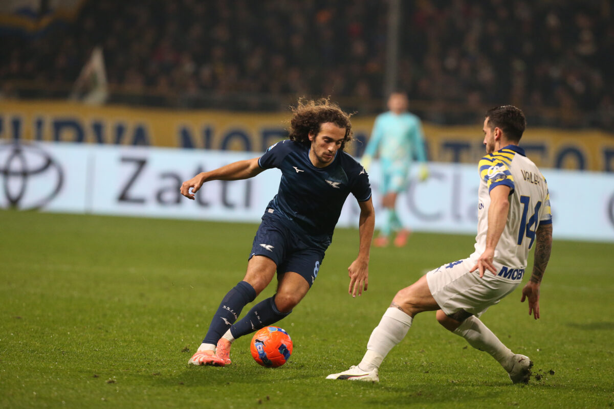 Serie A, Lazio win in Parma with nine men: 0-1 final score Serie A, Lazio win in Parma with nine men: 0-1 final score