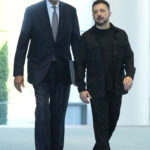 Ukraine: media: “Merz and Zelensky meet U.S. negotiators in Berlin”