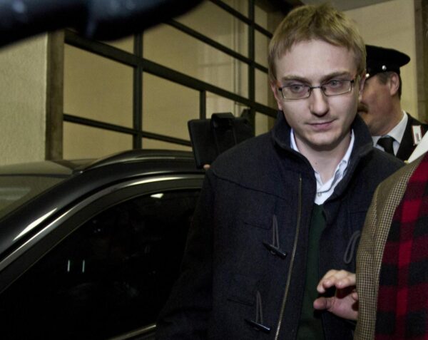 Garlasco murder: Alberto Stasi arrives in Pavia Garlasco murder: Alberto Stasi arrives in Pavia