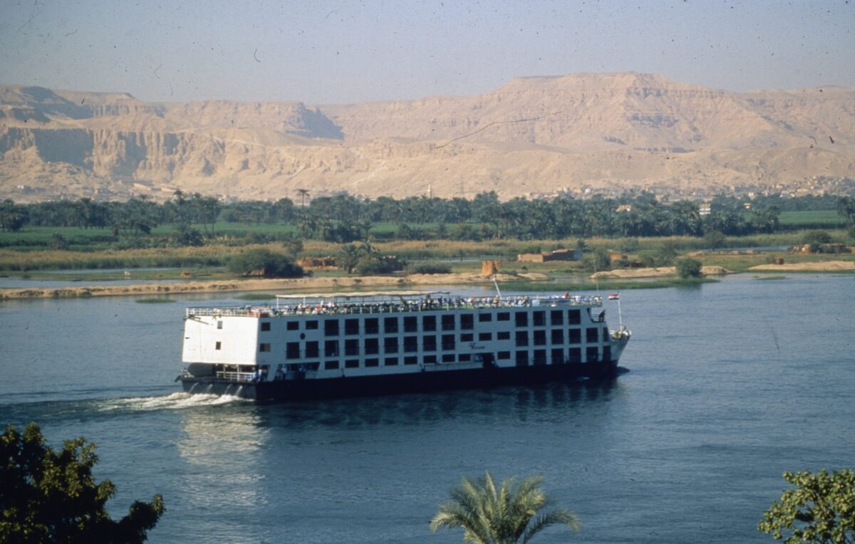 Egypt, Foreign Ministry: ‘Italian woman dies in collision between two cruise boats on the Nile’