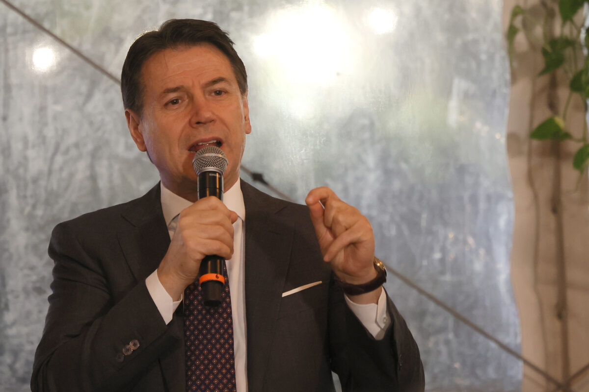 Budget: Conte, miserable and unfair, sad theatre of the government