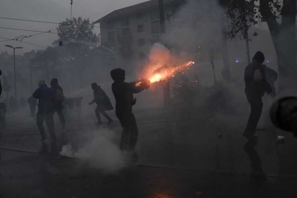 Turin, number of injured officers rises to 11 after clashes