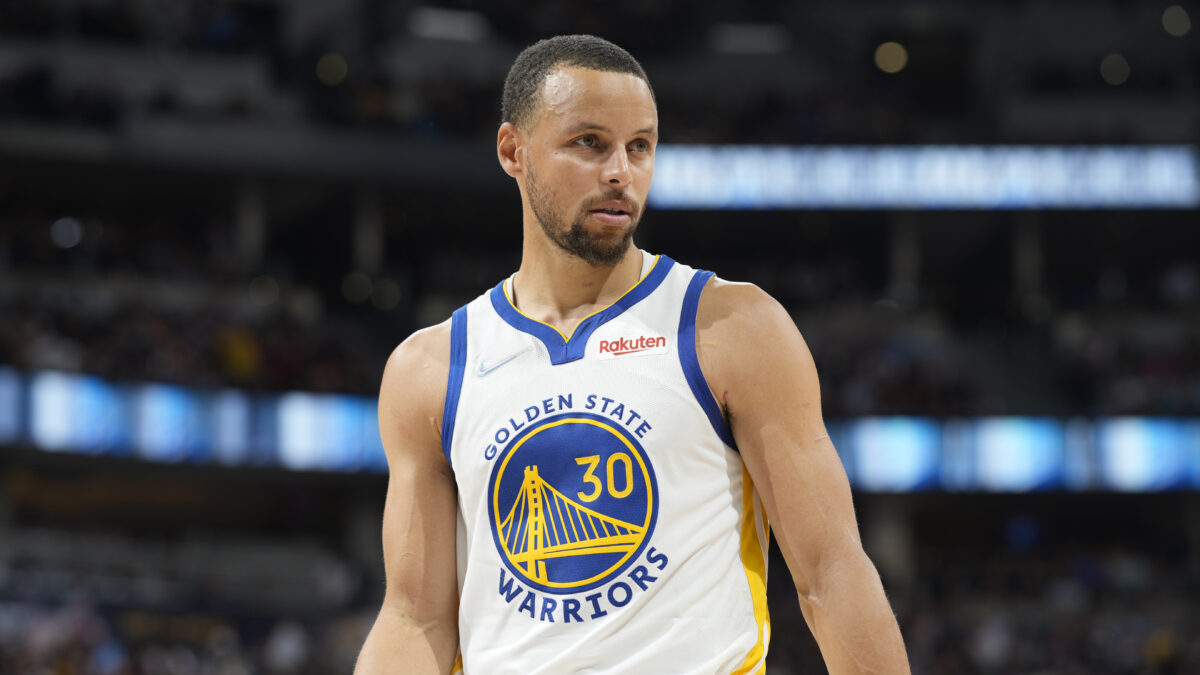 NBA: Curry fires up Golden State, OKC and Detroit win again