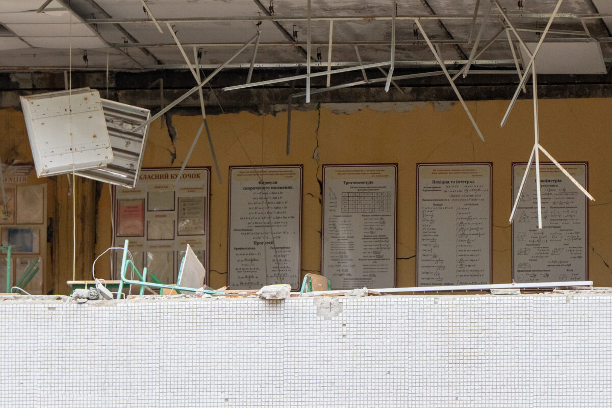 Ukraine: Russian bomb hits busy road in Kharkiv, killing two and injuring six