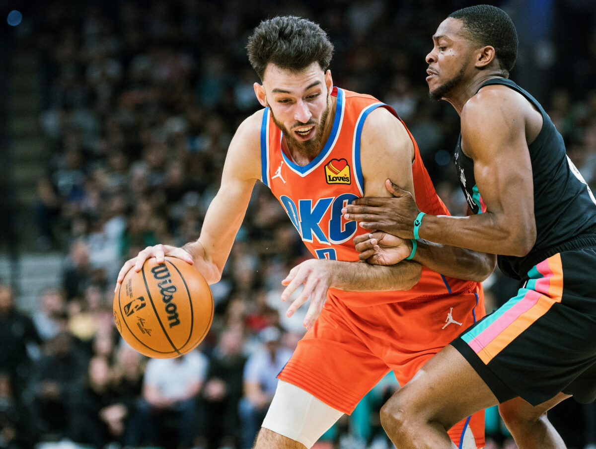 NBA: San Antonio beats Oklahoma again, victories for the Knicks and Warriors