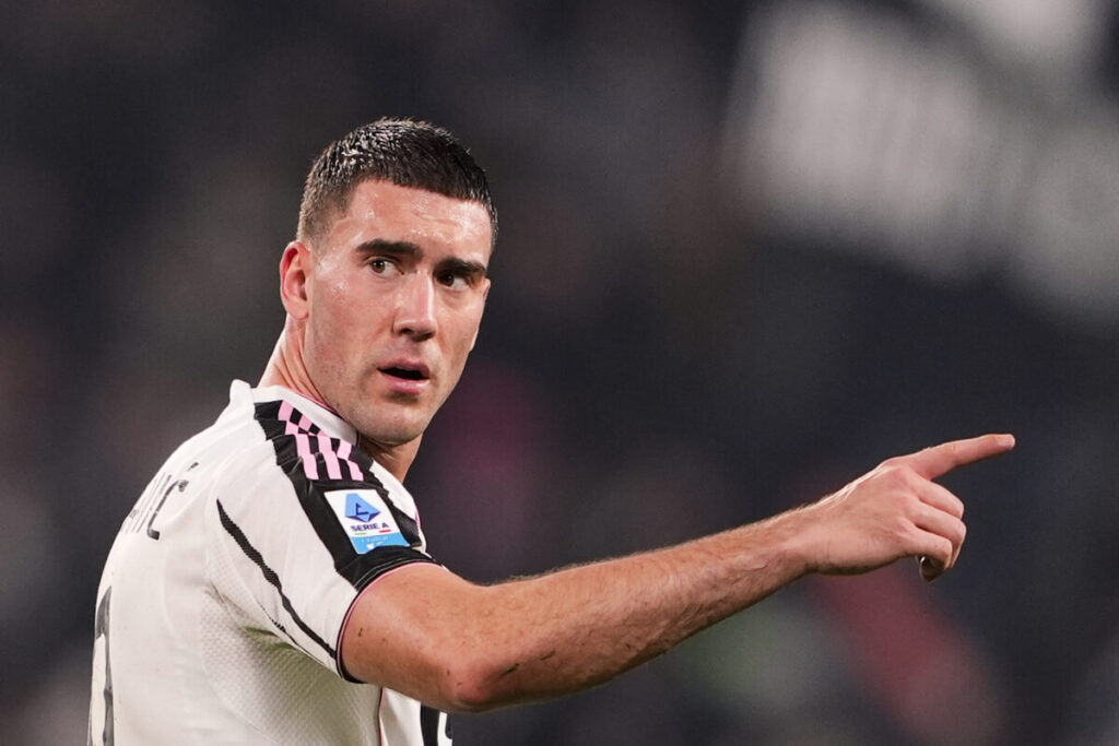 Football: Spanish media reports that Barcelona is considering Vlahovic as Lewandowski’s replacement