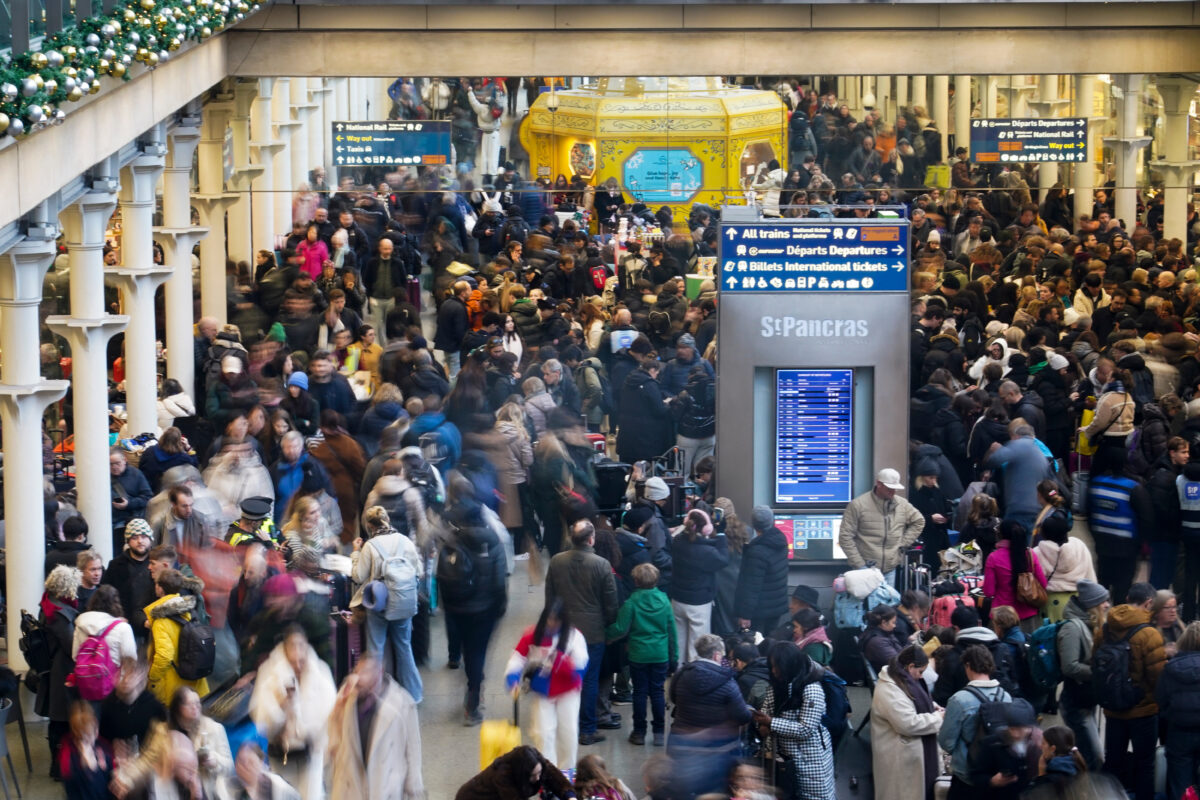 Trains: partial reopening of Channel Tunnel, services resume but delays continue