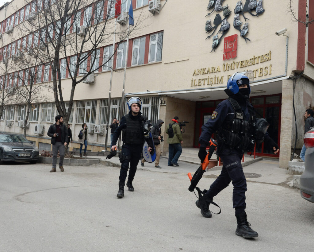 Turkey: anti-ISIS operations continue, with another 125 arrests