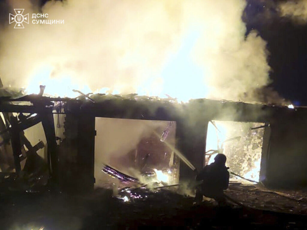 Ukraine, Moscow: “Kiev drone hits hotel in Kherson, at least 24 dead”