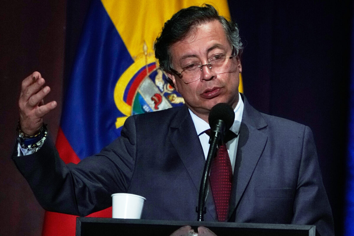 Venezuela: Colombian president calls urgent UN meeting