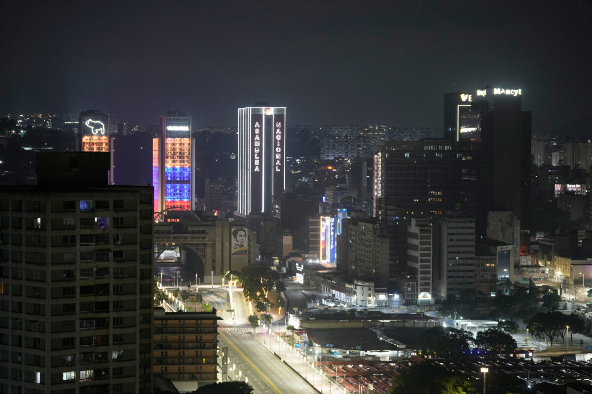 Venezuela, defense minister: “Army deployed, they will not subjugate us”