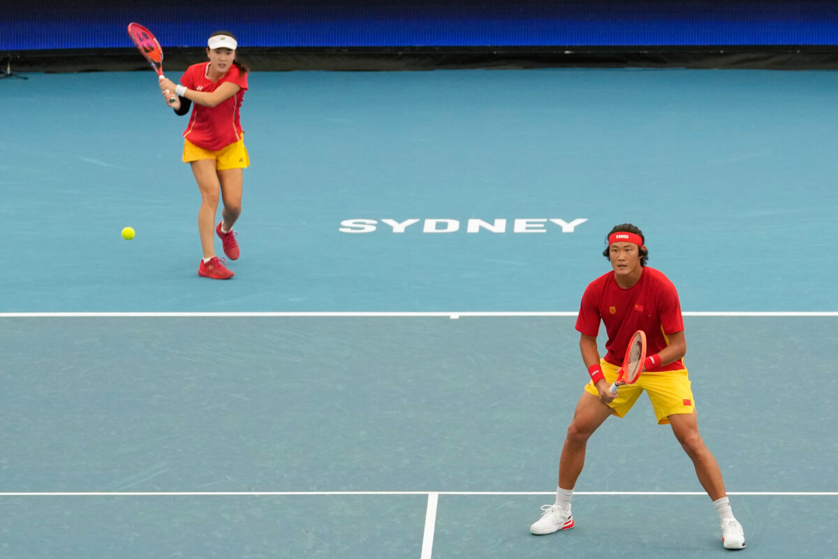 Tennis, United Cup: China beats Belgium from behind 2–1