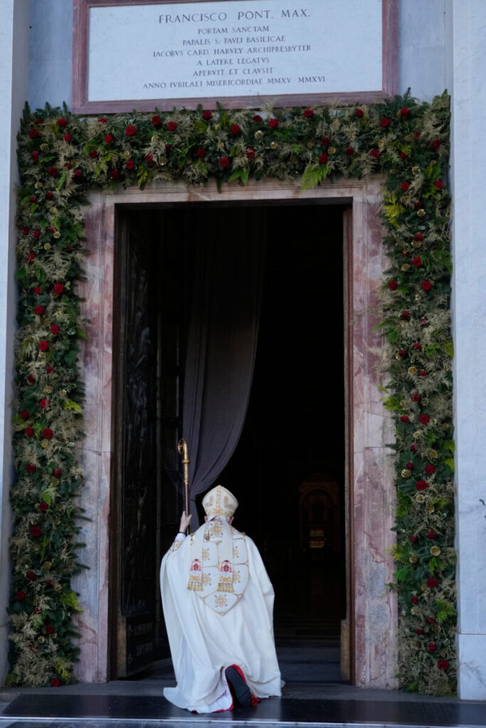 Jubilee, Msgr. Fisichella: “Tomorrow Mattarella at the closing of the Holy Door of St. Peter’s”