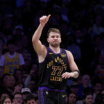 NBA, Oklahoma defeated in Phoenix: Doncic leads the Lakers