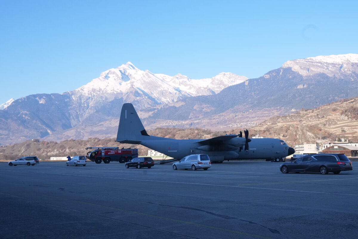 Crans-Montana, flight carrying the bodies of 5 victims lands at Milan Linate