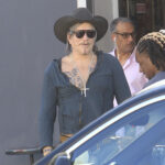 Cinema, Mickey Rourke launches crowdfunding campaign to avoid eviction