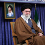 Iran, Trump: “Khamenei is trying to go somewhere”