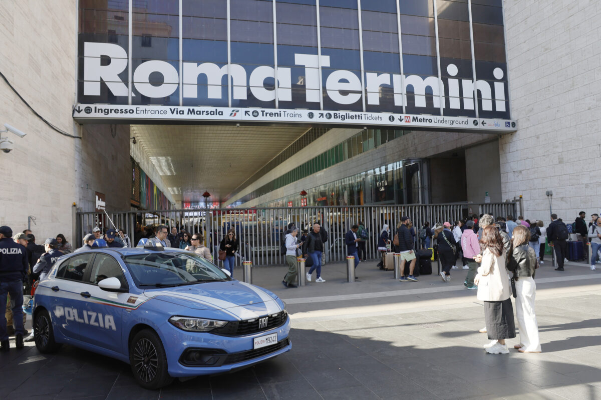 Rome: two violent assaults in the Termini area, 57-year-old man in critical condition