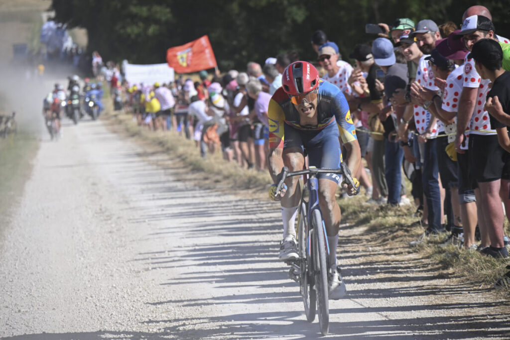 Tour de France to start in Edinburgh on 2 July 2027