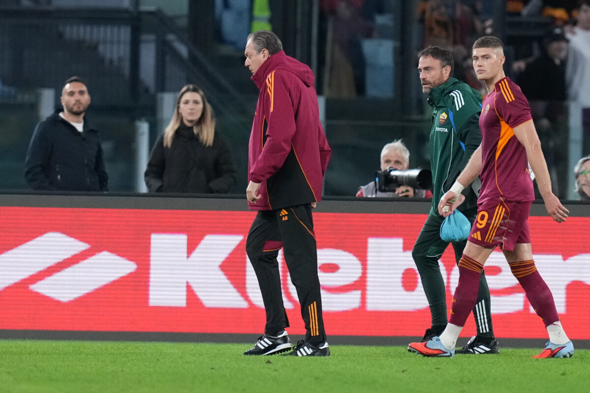 Football, Roma: Dovbyk injury. Surgery and long layoff