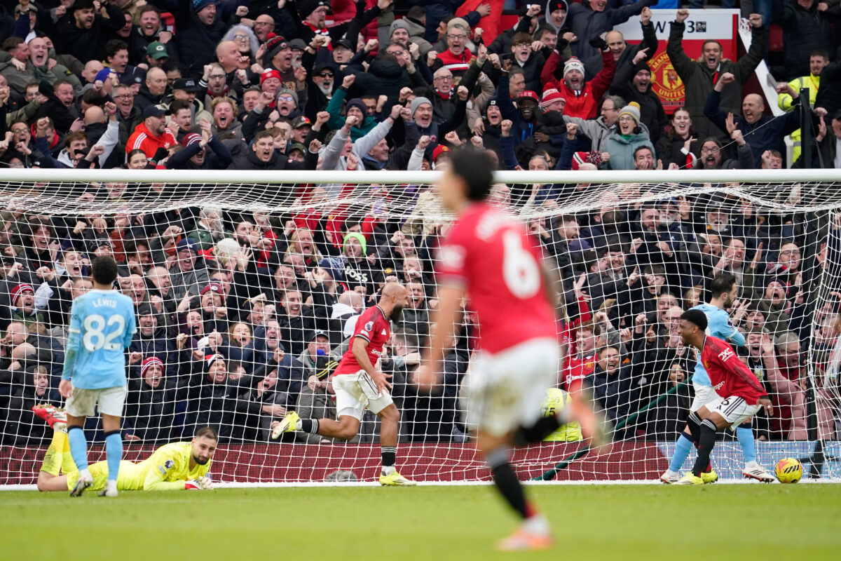 Premier League, Manchester United wins 2-0 derby against City