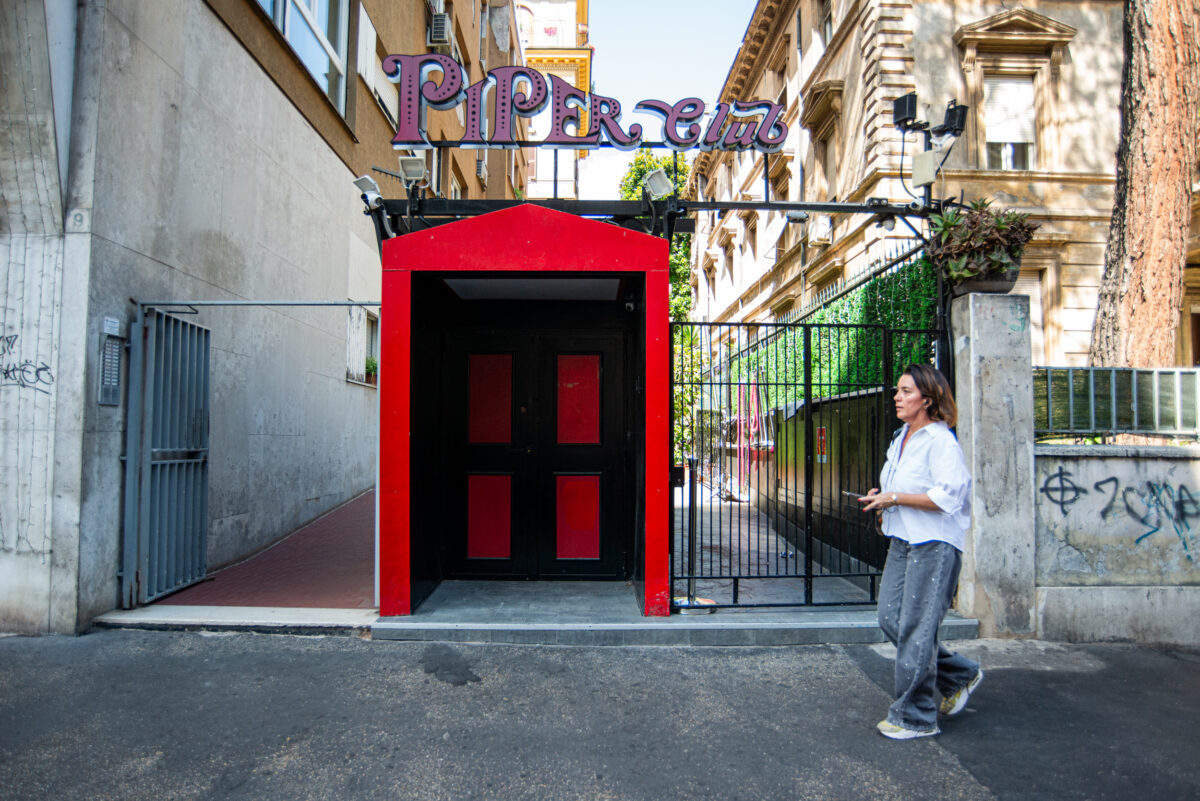 Rome: evacuation risks, Piper sealed off